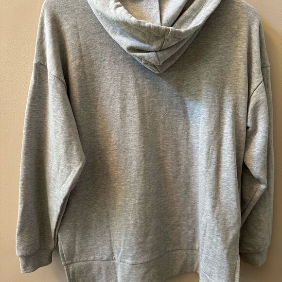 Magic Kingdom Iridescent Cinderella Castle Hoodie NWT!! - Picture 5 of 5